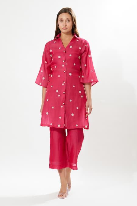 Meadow La Vie Embroidered Kurta Set 