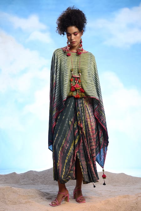 Buy_CAPISVIRLEO_Green Cotton, Silk Tassels Shikoba Tie Dye Cape And Skirt Set 
