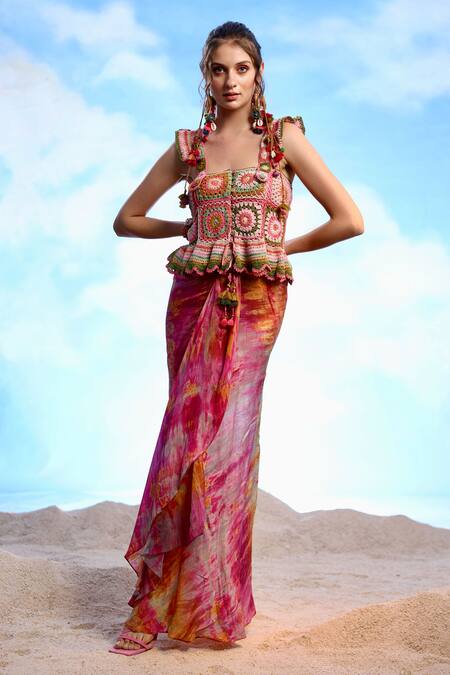 Capisvirleo Pink Cotton Tassels, Embroidery Square Neck Camilla Thread Crop Top Online at Aza Fashions Capisvirleo_Pink Cotton Tassels, Embroidery Square Neck Camilla Thread Crop Top _Online_at_Aza_Fashions