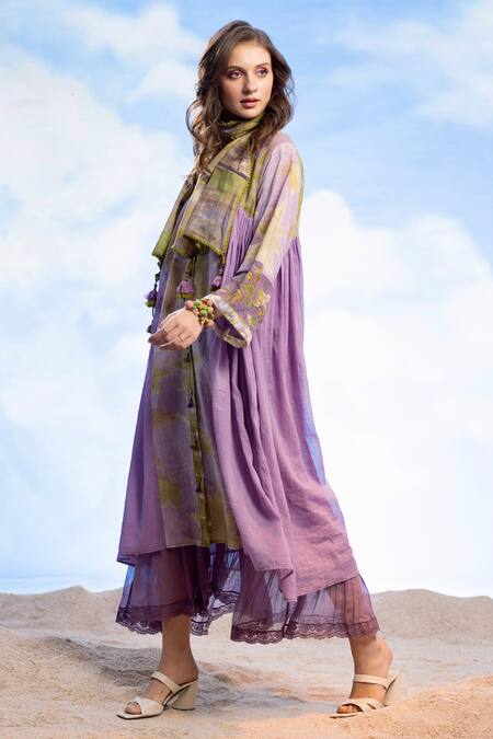 CAPISVIRLEO_Purple Cotton V-neck Diva Tie-dye Print Dress With Stole _at_Aza_Fashions
