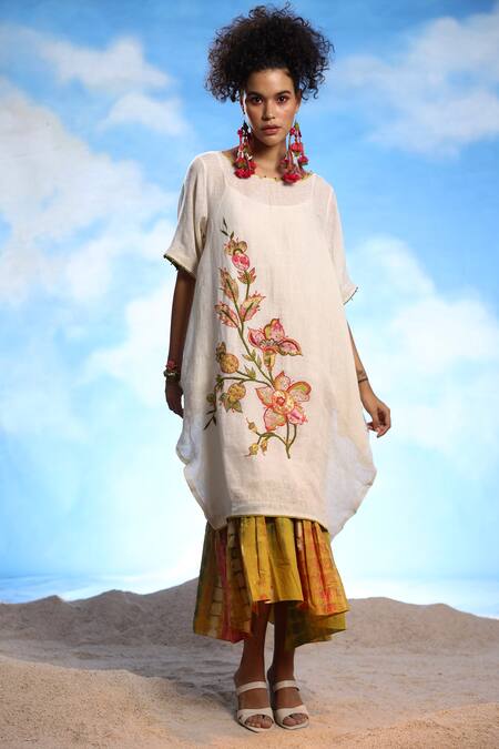 Buy_CAPISVIRLEO_Ivory Linen, Cotton Embroidery Round Godiva Boho Tunic Dress With Printed Inner _Online_at_Aza_Fashions