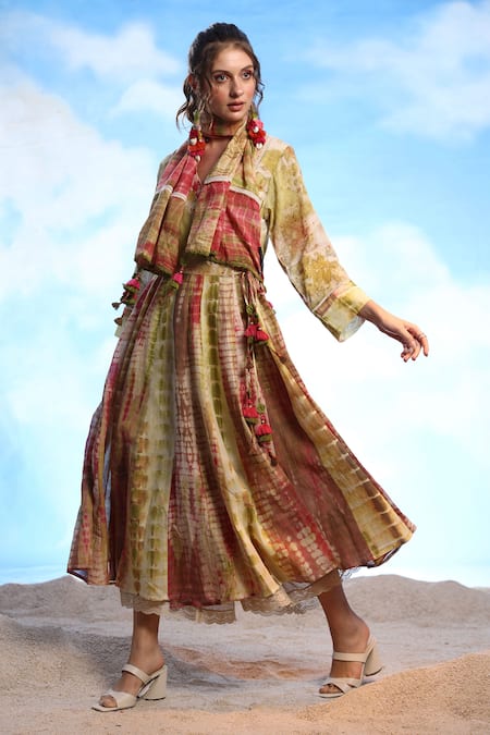 CAPISVIRLEO_Ivory Handloom Cotton V-neck Ilona Tie-dye Print Angrakha Tunic Set _Online_at_Aza_Fashions