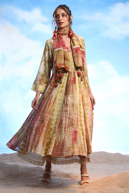 Shop_CAPISVIRLEO_Ivory Handloom Cotton V-neck Ilona Tie-dye Print Angrakha Tunic Set _Online_at_Aza_Fashions