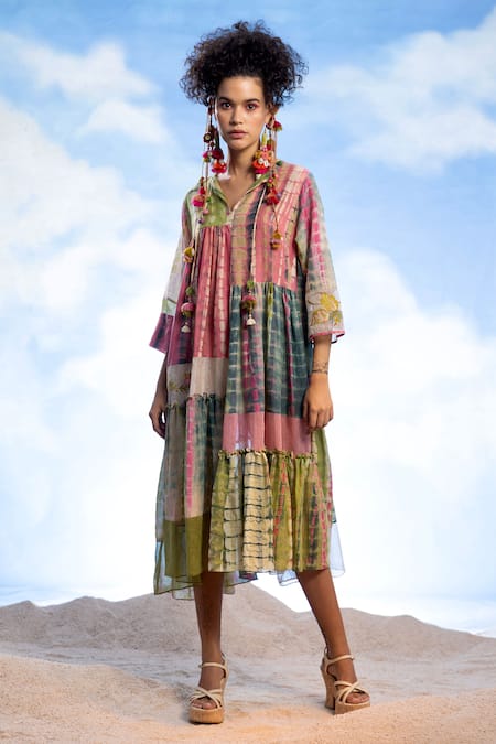 CAPISVIRLEO_Multi Color Cotton V-neck Karamia Tie-dye Print Dress _Online_at_Aza_Fashions