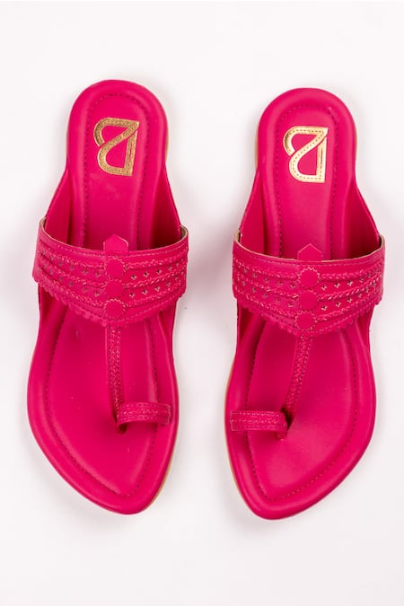 Label Deepti Bajaj Plain Braided Pattern Kolhapuris 