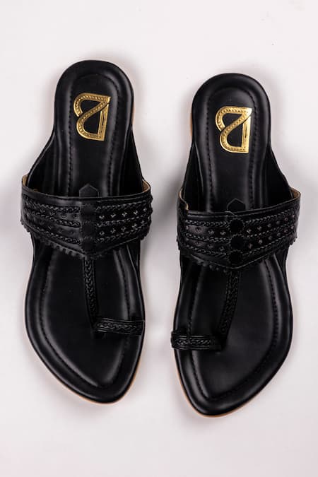 Label Deepti Bajaj Solid Braided Strap Kolhapuris 