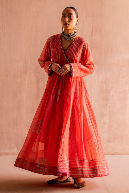 Shop Swatti Kapoor Coral 40gm Chanderi Printed And Hand Embroidered Apurva Block Online at Aza Fashions Shop_Swatti Kapoor_Coral 40gm Chanderi Printed And Hand Embroidered Apurva Block _Online_at_Aza_Fashions