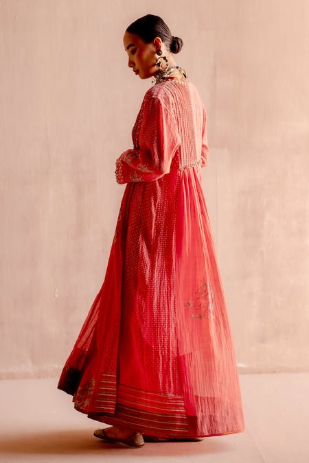 Swatti Kapoor Coral 40gm Chanderi Printed And Hand Embroidered Apurva Block at Aza Fashions Swatti Kapoor_Coral 40gm Chanderi Printed And Hand Embroidered Apurva Block _at_Aza_Fashions