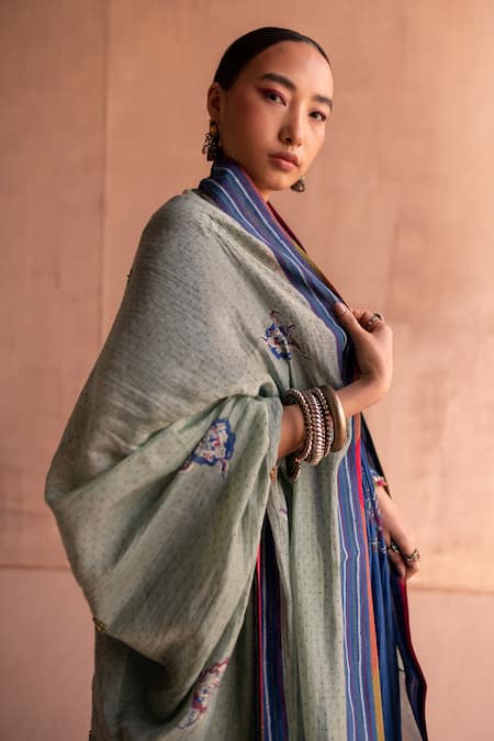 Shop Swatti Kapoor Green Chanderi Sequins, Beads Gopi Block Print Dupatta Online at Aza Fashions Shop_Swatti Kapoor_Green Chanderi Sequins, Beads Gopi Block Print Dupatta _Online_at_Aza_Fashions