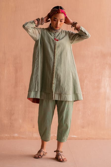 Swatti Kapoor Green Chanderi Sequins, Embroidery Round Neck Kalindi Hand Block Print Kurta Online at Aza Fashions Swatti Kapoor_Green Chanderi Sequins, Embroidery Round Neck Kalindi Hand Block Print Kurta _Online_at_Aza_Fashions