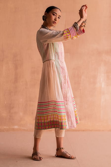 Buy Swatti Kapoor White Chanderi Beads, Sequins Round Neck Kesavi Hand Block Print Kurta Online at Aza Fashions Buy_Swatti Kapoor_White Chanderi Beads, Sequins Round Neck Kesavi Hand Block Print Kurta _Online_at_Aza_Fashions