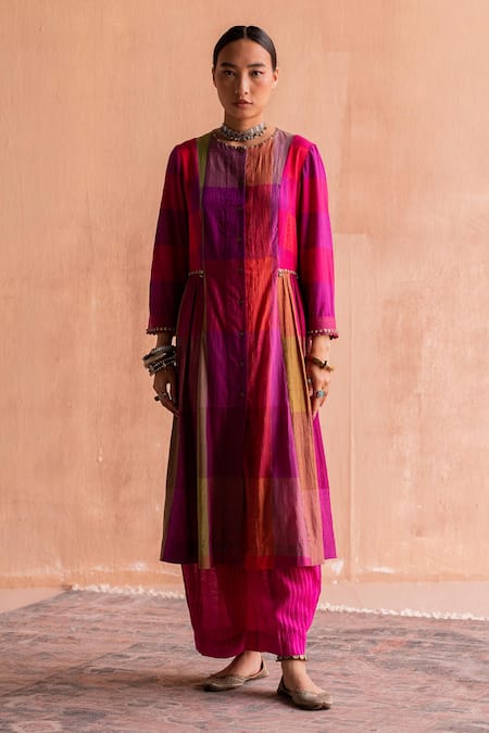 Swatti Kapoor Pink Handloom Cotton, Silk Beads Round Neck Rohini Checkered Handwoven Kurta Online at Aza Fashions Swatti Kapoor_Pink Handloom Cotton, Silk Beads Round Neck Rohini Checkered Handwoven Kurta _Online_at_Aza_Fashions