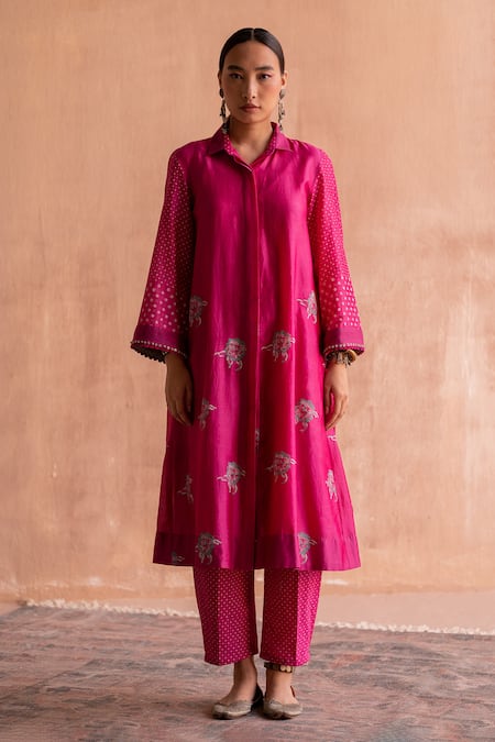 Swatti Kapoor_Pink 60gm Chanderi Hand Block Printed Polka Saket Sleeve Kurta  _Online_at_Aza_Fashions