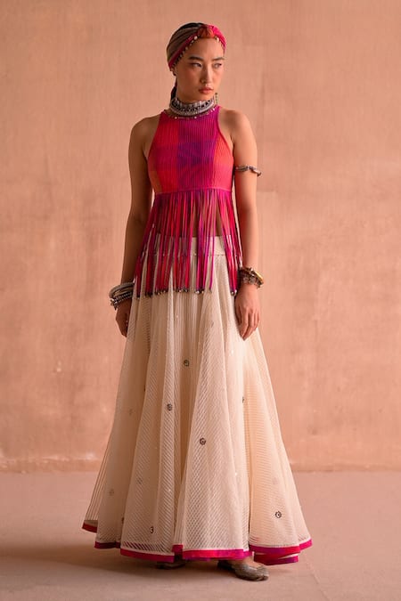 Swatti Kapoor_Pink Cotton, Handloom Cotton, Silk Beads Round Neck Sham Quilted Top _Online_at_Aza_Fashions