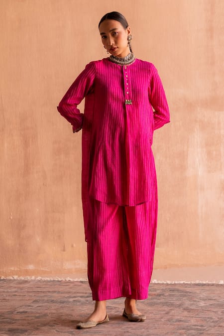 Swatti Kapoor Pink Handwoven Yarn Dyed Silk Stripe Round Venu Kurta 