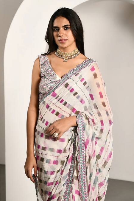 K-Anshika_Off White Georgette Printed Geometric Leaf Neck Pre-draped Saree With Blouse _Online_at_Aza_Fashions