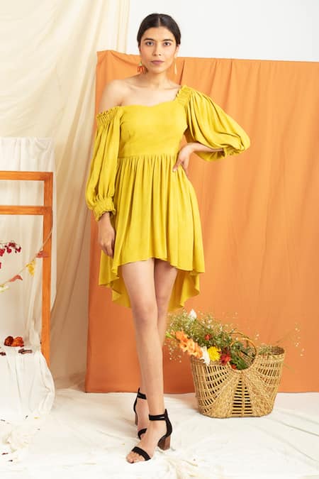 Types of 2025 off shoulder dresses