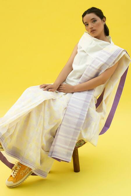 Buy_Meesa_Off White Chanderi Printed Doodle And Lotus Block Saree & Blouse Set _Online_at_Aza_Fashions