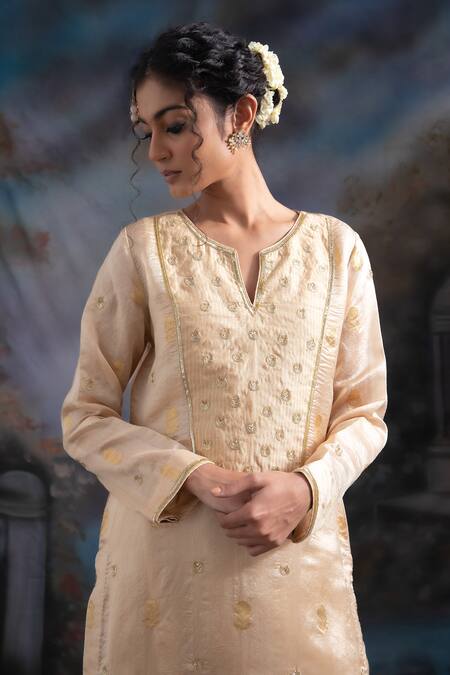 Buy_Meesa_Beige Chanderi Silk, Kota Doria Sequins, Zari Split Embroidered Kurta Pant Set _Online_at_Aza_Fashions