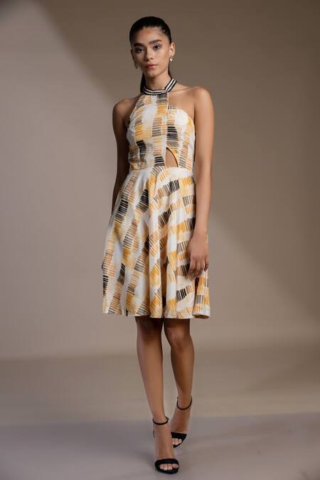 Buy_Mamicha_Yellow Crepe Halter Neck Belarus Cut Out Dress