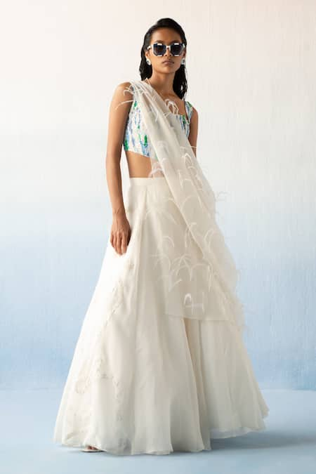 Richa Khemka La Rena Placement Embroidered Skirt Set 