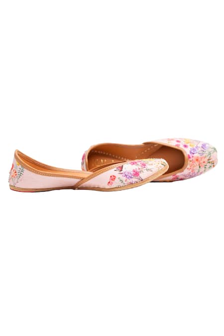 Kala Khushbu Floral Sequin Embroidered Juttis 