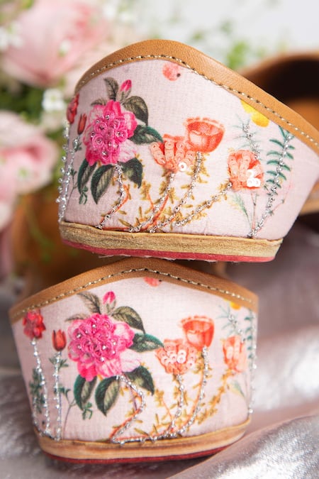 Buy_Kala_Pink Khushbu Floral Sequin Embroidered Juttis _Online_at_Aza_Fashions