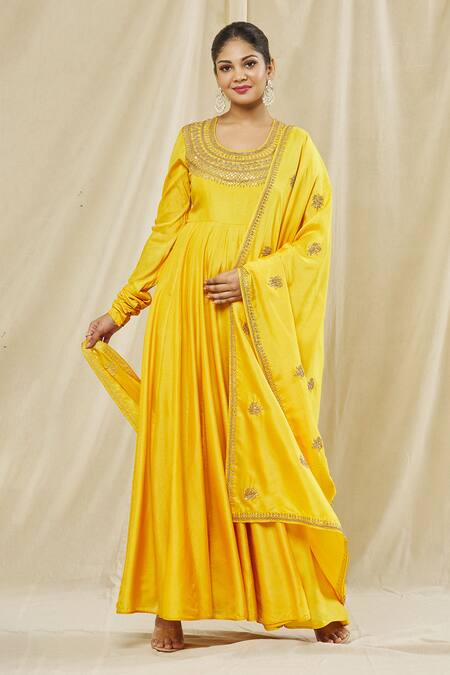Vasavi Shah Yellow Cotton, Silk Embroidery, Diamonds Round Neck Dori Anarkali With Dupatta at Aza Fashions Vasavi Shah_Yellow Cotton, Silk Embroidery, Diamonds Round Neck Dori Anarkali With Dupatta _at_Aza_Fashions