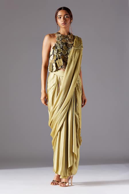 A Humming Way Green Satin Organza Hand Embroidered Texture Mima Top With Draped Lungi Skirt 