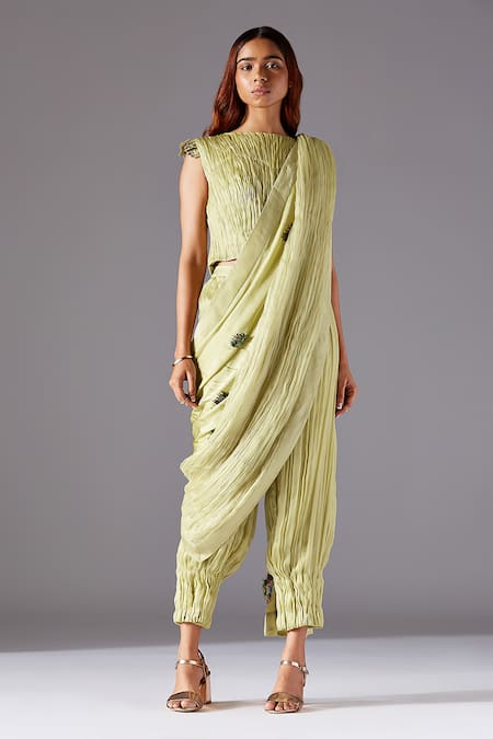 A Humming Way Green Satin Organza Hand Embroidered Leaf Machair Ruched Pant Set With Dupatta 