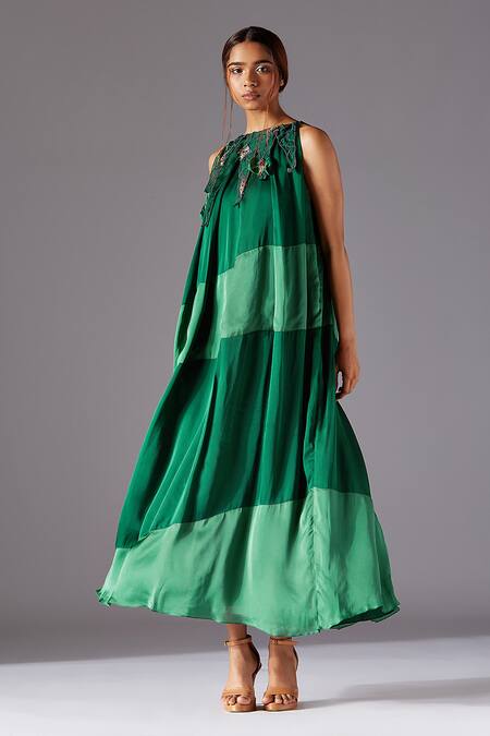 A Humming Way Green Bamberg Georgette Satin Embroidered Abstract Ridgescapes Triangle Dress Online at Aza Fashions A Humming Way_Green Bamberg Georgette Satin Embroidered Abstract Ridgescapes Triangle Dress _Online_at_Aza_Fashions