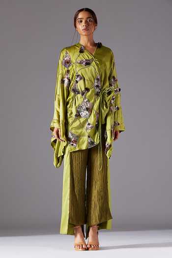 A Humming Way Green Bamboo, Satin, Shrubbery Kimono Top And Corrugated Colorblock Pant Set Online at Aza Fashions A Humming Way_Green Bamboo, Satin, Shrubbery Kimono Top And Corrugated Colorblock Pant Set _Online_at_Aza_Fashions