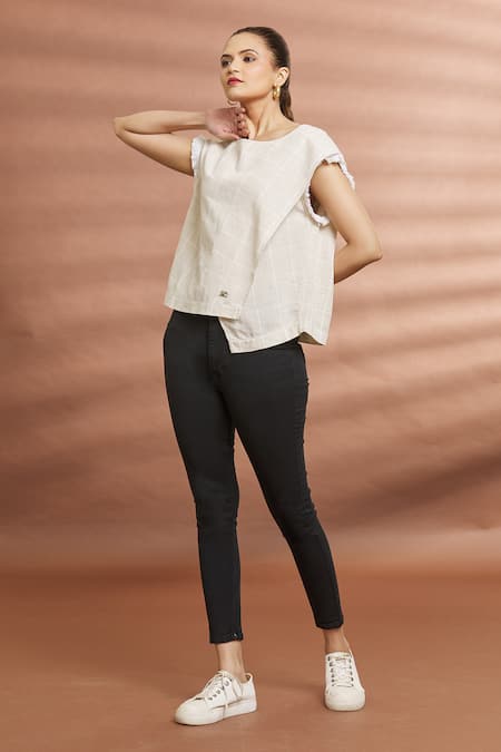 Naintara Bajaj_White Cotton Fringe Boat Neck Checkered Overlap Top _at_Aza_Fashions