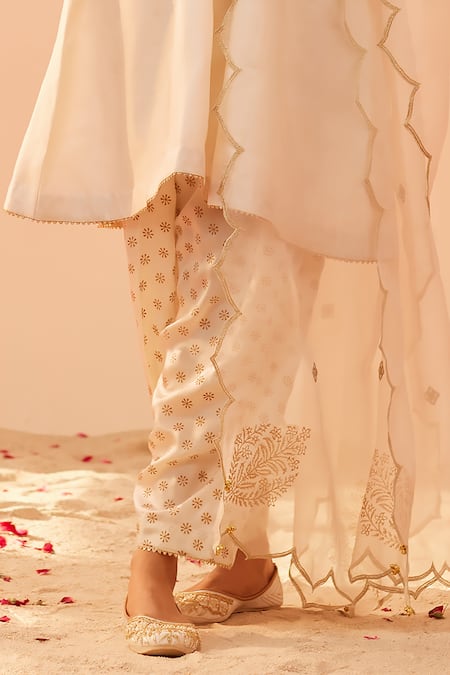 Buy_Sheetal Batra_Ivory Bamboo, Silk Organza Foil Printing, Embroidery Aymra Zari Choga Set _Online_at_Aza_Fashions
