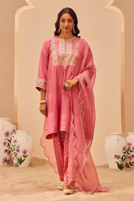 Sheetal Batra Aymra Embroidered Choga Set 