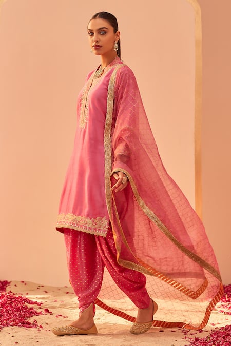 Shop Sheetal Batra Pink , Organza Embroidery, Gota Faheeda Short Kurta Dhoti Pant Set Online at Aza Fashions Shop_Sheetal Batra_Pink , Organza Embroidery, Gota Faheeda Short Kurta Dhoti Pant Set _Online_at_Aza_Fashions