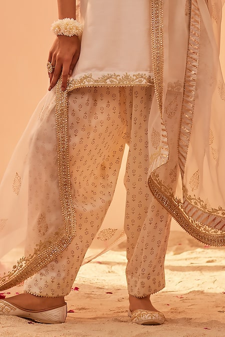 Buy Sheetal Batra Ivory , Chanderi, Satin, Bamboo, Organza Nafisah Yoke Kurta Salwar Set Online at Aza Fashions Buy_Sheetal Batra_Ivory , Chanderi, Satin, Bamboo, Organza Nafisah Yoke Kurta Salwar Set _Online_at_Aza_Fashions