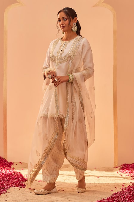 Shop Sheetal Batra Ivory , Chanderi, Satin, Bamboo, Organza Nafisah Yoke Kurta Salwar Set Online at Aza Fashions Shop_Sheetal Batra_Ivory , Chanderi, Satin, Bamboo, Organza Nafisah Yoke Kurta Salwar Set _Online_at_Aza_Fashions