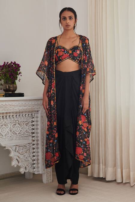 SHASHA GABA Black Chiffon Sequins, Embroidery Sweetheart , Open Floral Skirt Set at Aza Fashions SHASHA GABA_Black Chiffon Sequins, Embroidery Sweetheart , Open Floral Skirt Set _at_Aza_Fashions