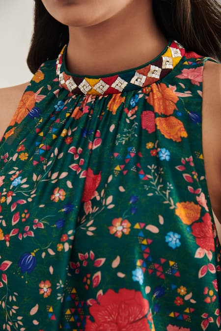 SHASHA GABA Green Chanderi, Satin Embroidery, Sequins Floral Print Flared Kurta And Pant Set Online at Aza Fashions SHASHA GABA_Green Chanderi, Satin Embroidery, Sequins Floral Print Flared Kurta And Pant Set _Online_at_Aza_Fashions