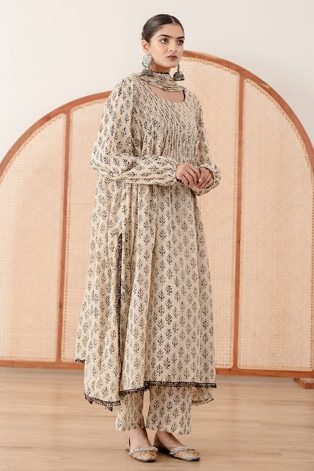 Buy_Gulabo Jaipur_Off White Cotton Embroidery Round Neck Abaya Floral Print Anarkali Pant Set _Online_at_Aza_Fashions