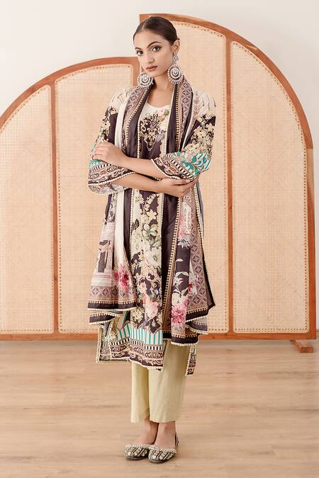 Gulabo Jaipur_Cream Muslin Geometric And Floral Scoop Neck Zara Printed Kurta Pant Set_Online_at_Aza_Fashions