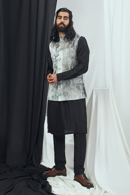 Nirmooha Black Nokia Silk Bundi Print Forest Kurta Set With 