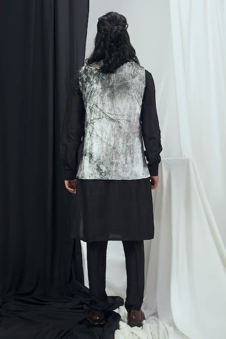 Nirmooha Black Nokia Silk Kurta Set With Print Bundi 