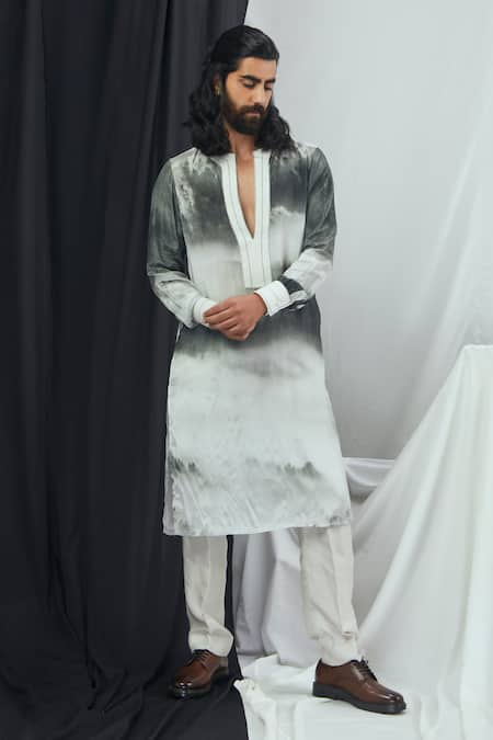 Nirmooha Landscape Print Kurta With Pant 