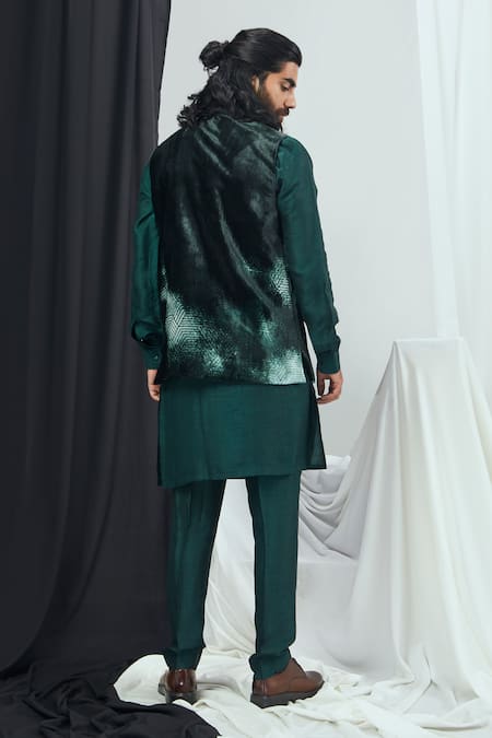 Nirmooha Emerald Velvet Print Bundi Kurta Set 