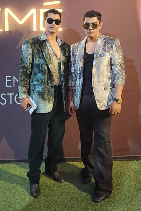 Shop_Nirmooha_Emerald Green Velvet Solid Pant _Online_at_Aza_Fashions