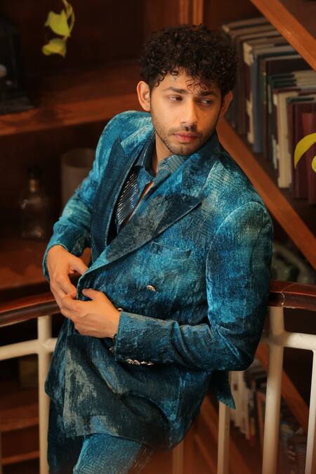 Shop_Nirmooha_Blue Velvet Blotch Print Blazer _Online_at_Aza_Fashions