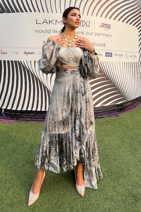 Nirmooha White Crepe Forest Print Asymmetric Skirt at Aza Fashions Nirmooha_White Crepe Forest Print Asymmetric Skirt _at_Aza_Fashions