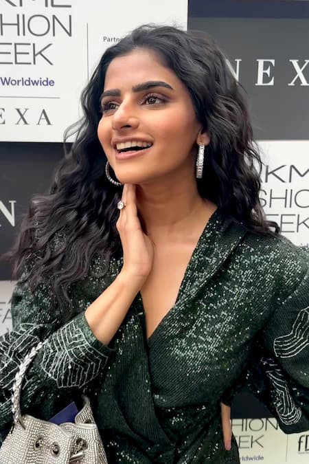 Buy_Nirmooha_Green Silk Sequins V-neck Embroidered Dress 